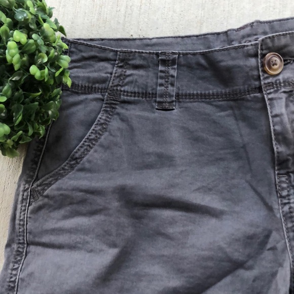 Maurices Gray Shorts/ Like New - Picture 2 of 4